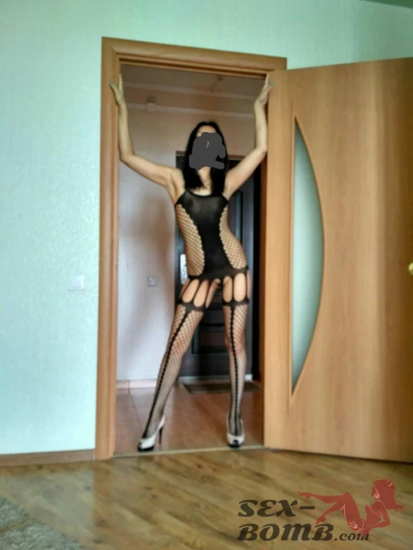Nelli, Una prostituta, Russia